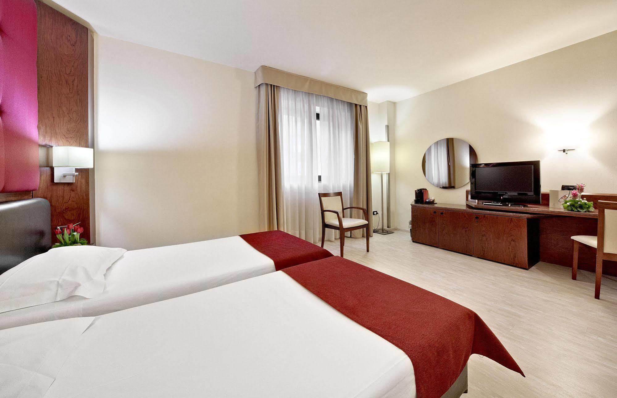 Mediterraneo Palace Hotel Ραγκούσα Εξωτερικό φωτογραφία