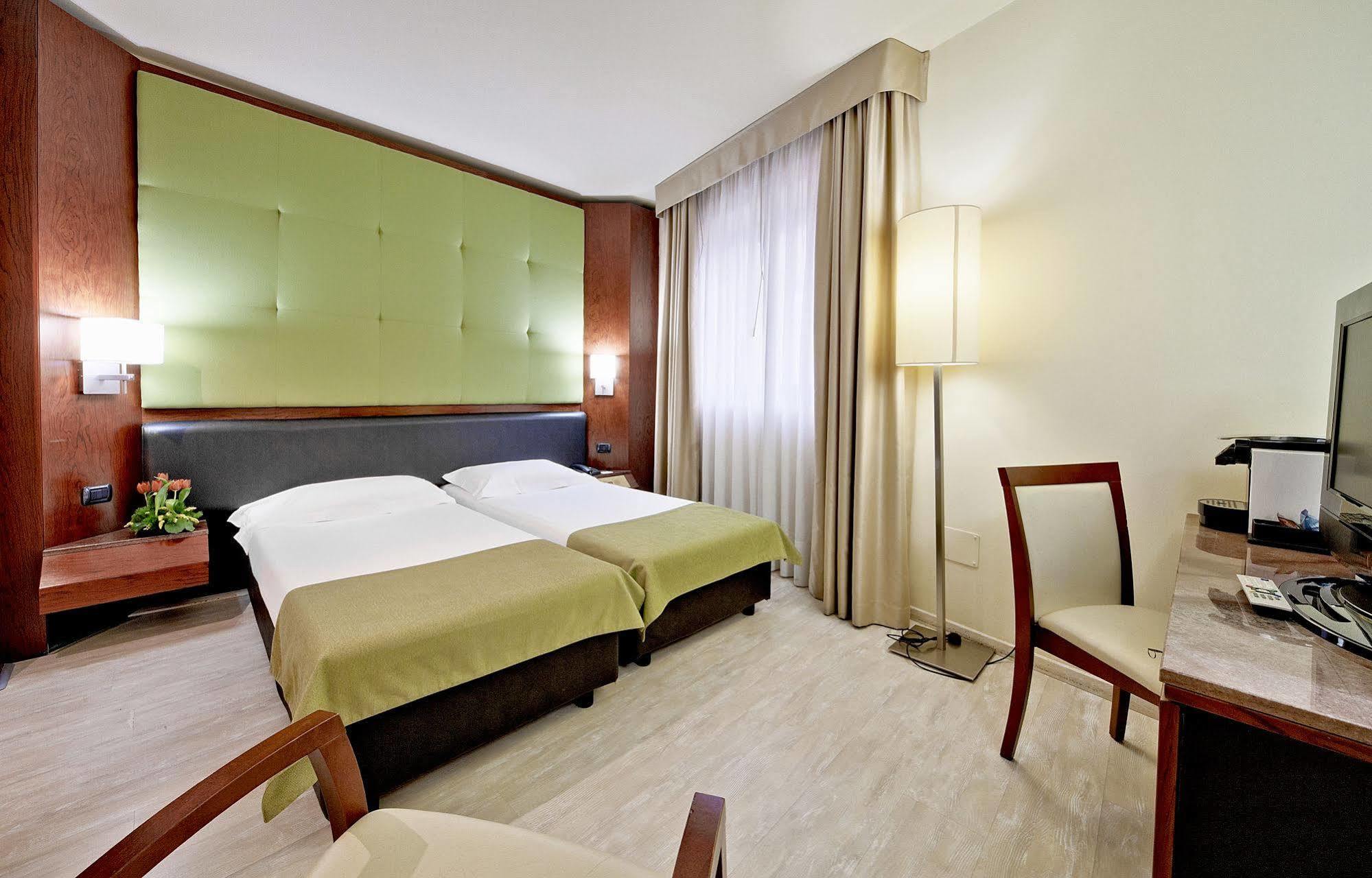 Mediterraneo Palace Hotel Ραγκούσα Εξωτερικό φωτογραφία
