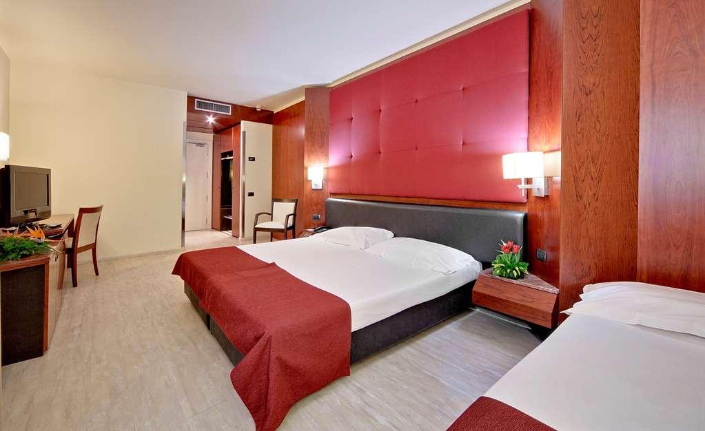 Mediterraneo Palace Hotel Ραγκούσα Δωμάτιο φωτογραφία